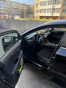 Lexus NX300h +LPG (4 фото из 11)