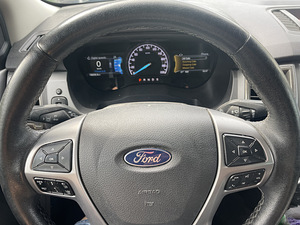 Ford Ranger Aut (5 фото из 8)