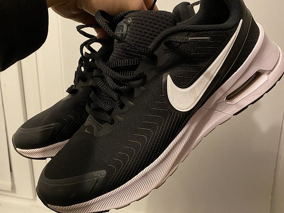 Nike кроссовки