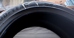 Б/у летние шины Goodyear 235/45 R18 98Y — 2 шт (6 фото из 8)