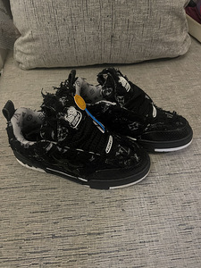 Black LV skates (1 фото из 8)