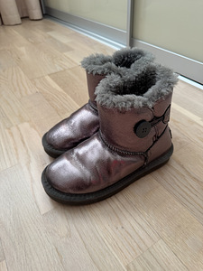 Talvised UGG-saapad (1 foto / 3)