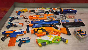 Püstolid Nerf ja X-Shot komplekt (10 blasterit+märklaud+++) (1 foto / 6)
