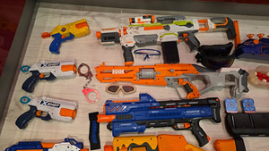 Püstolid Nerf ja X-Shot komplekt (10 blasterit+märklaud+++) (2 foto / 6)