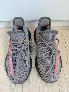 Adidas YEEZY BOOST 350 V2 Tossud 37,5 suurus (2 foto / 4)