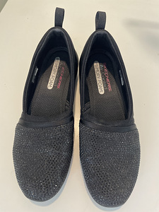 Skechers Air cooled размер 39 черные туфли (1 фото из 2)