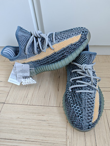 ADIDAS YEEZY BOOST 350 V2 Кроссовки 39,5р. (1 фото из 4)