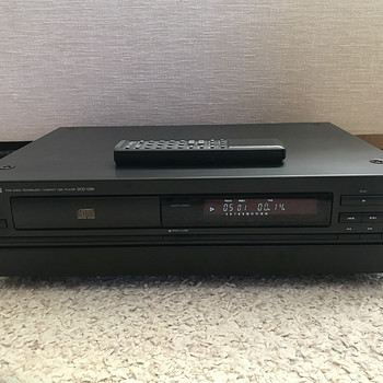 Denon DCD-1290 (CD-плеер)