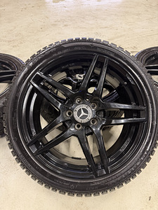 Продажа дисков Mercedes R18 (2 фото из 7)