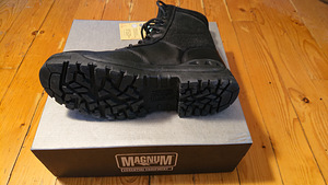 Saapad Magnum, originaal, suurus 42. (5 foto / 5)