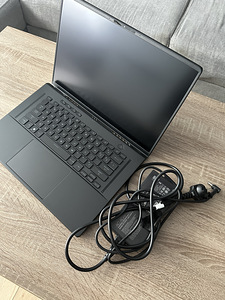 ASUS ROG Zephyrus M16 GU603ZM (4 foto / 4)