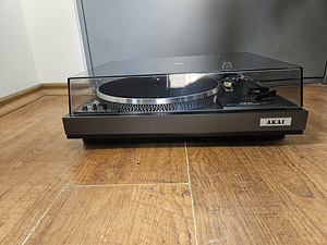 Akai Akai AP-206 2-Speed Direct-Drive Turntable (1 foto / 5)