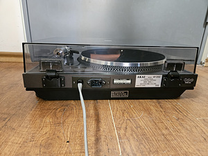 Akai Akai AP-206 2-Speed Direct-Drive Turntable (4 foto / 5)