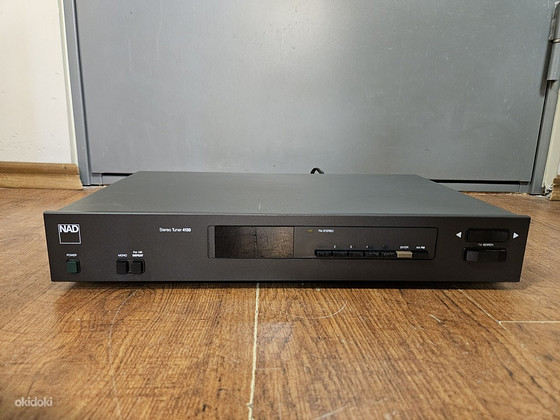 NAD 4130 AM / FM Stereo Tuner
