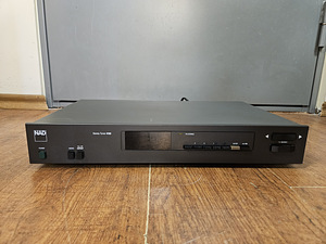 NAD 4130 AM / FM стерео тюнер (1 фото из 3)