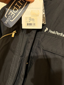 Peak Performance Naiste Talve Jope (L suurus) (4 foto / 4)