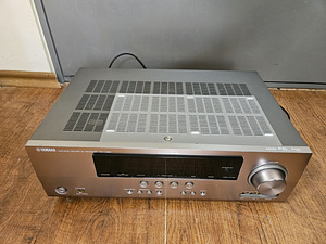Yamaha RX-V365 Audio Video Receiver (2 foto / 3)