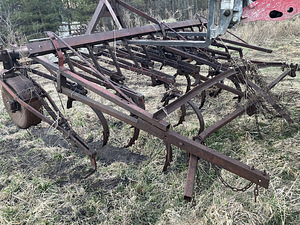 Газонокосилка (2 фото из 6)