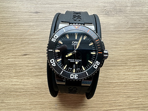 Oris Aquis 43.5 Black (6 foto / 7)