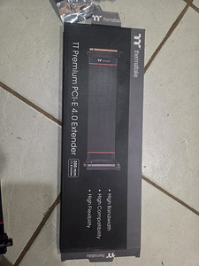 PCI-E 4.0 Extender 300mm Thermaltake (1 foto / 2)