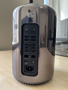 MacPro 6.1 (2 фото из 4)