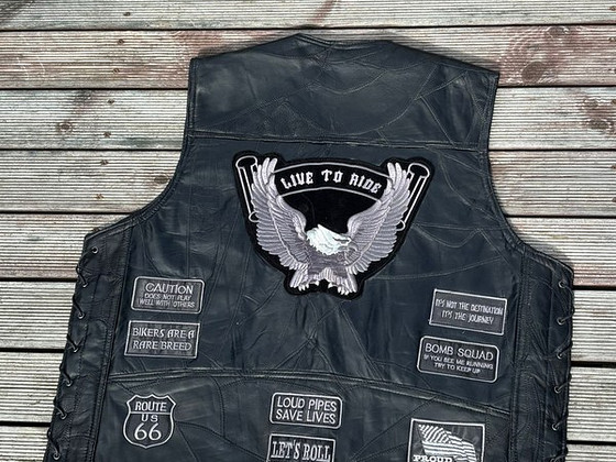 Nahkvest
