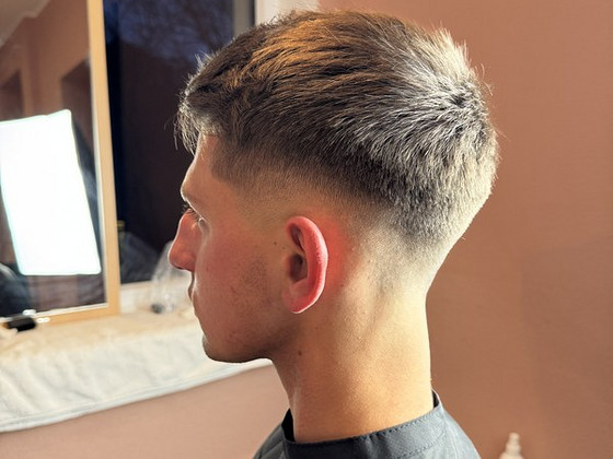 Barber. Meeste juukselõikused, Pae piirkond