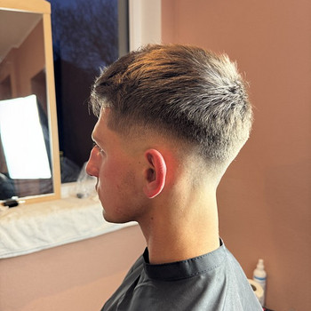 Barber. Meeste juukselõikused, Pae piirkond