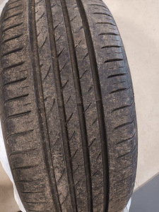 Müüa 4x Nexen suverehvid 205/55 R16 92V (2 foto / 4)
