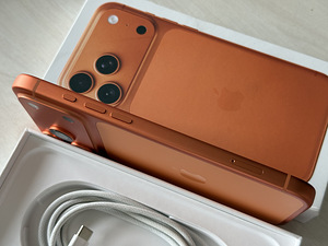 Apple iPhone 17 Pro Max Cosmic Orange 256GB nagu uus! (2 foto / 9)