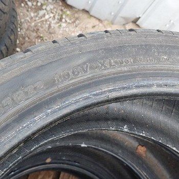 22 " Hankook suverehvid 285 35 22 2tk