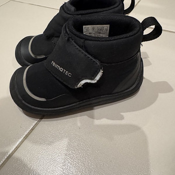Reima poolsaapad Hyppii barefoot