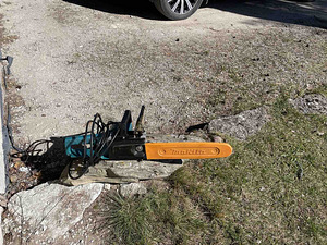Электропила Makita (1 фото из 1)