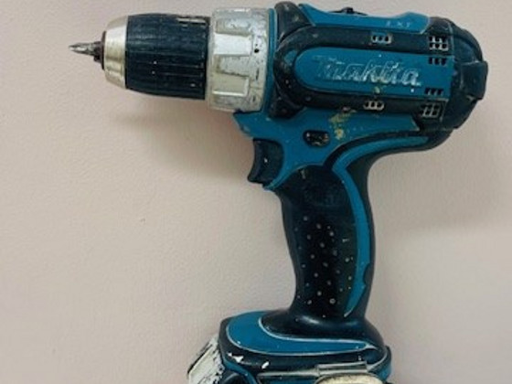 Makita BDF452 +Makita Аккумулятор 3Ah
