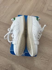 Кроссовки Adidas, 36 (2 фото из 3)