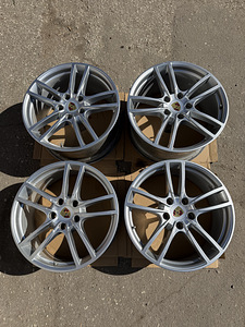 20" оригинальные диски Porsche разной ширины 5x130 + датчики (2 фото из 9)