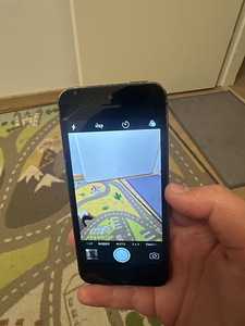 iPhone 5 16гб (5 фото из 7)