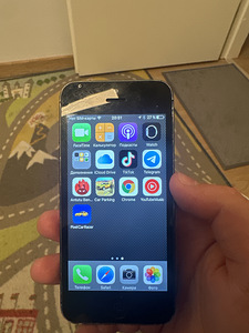 iPhone 5 16гб (6 фото из 7)