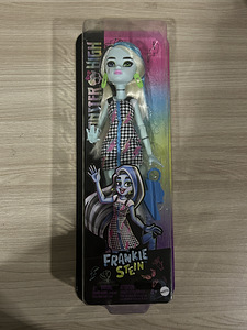 New Doll Monster High Frankie Stein (1 foto / 4)