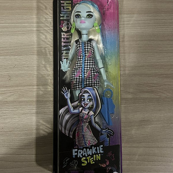 Новая кукла Monster High Frankie Stein