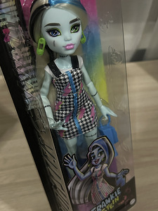 New Doll Monster High Frankie Stein (4 foto / 4)