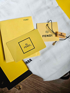 Fendi сумка,как новая (7 фото из 7)