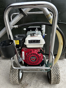 Airlessco GS6250 Gasoline-Powered Airless Paint Sprayer (6 foto / 7)