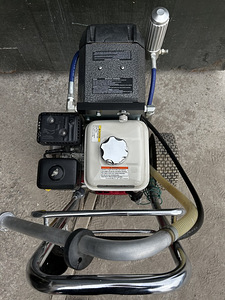 Airlessco GS6250 Gasoline-Powered Airless Paint Sprayer (4 foto / 7)