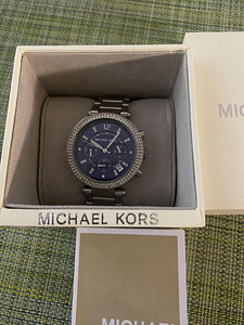Часы Michael Kors (1 фото из 3)