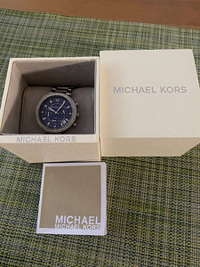 Часы Michael Kors (2 фото из 3)