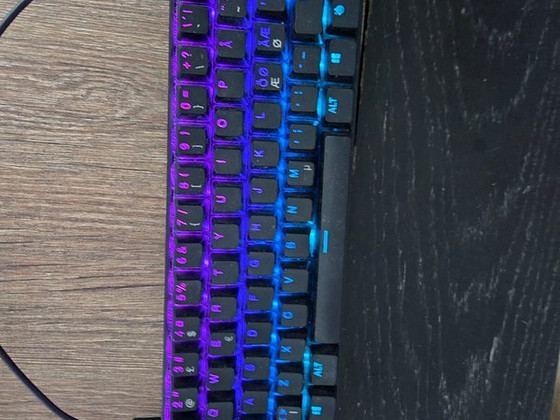 Продается Steelseries Apex 9 Mini игровая RGB клавиатура