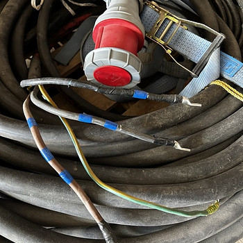 Промышленный силовой кабель 140м для тяжелых условий эксплуатации (3 x 50 мм^2 +...