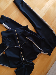 Dressikomplekt GUESS (4 foto / 4)
