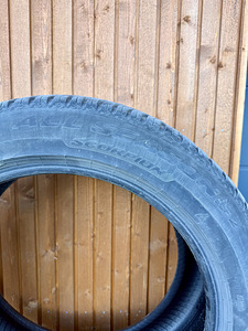 Шипованные шины Pirelli 255/50/19 (6 фото из 6)
